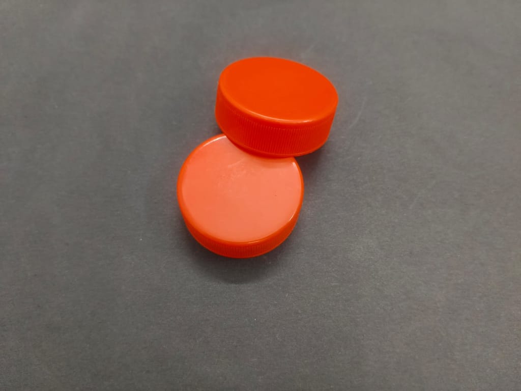 38 mm caps (pack of 100) view 2