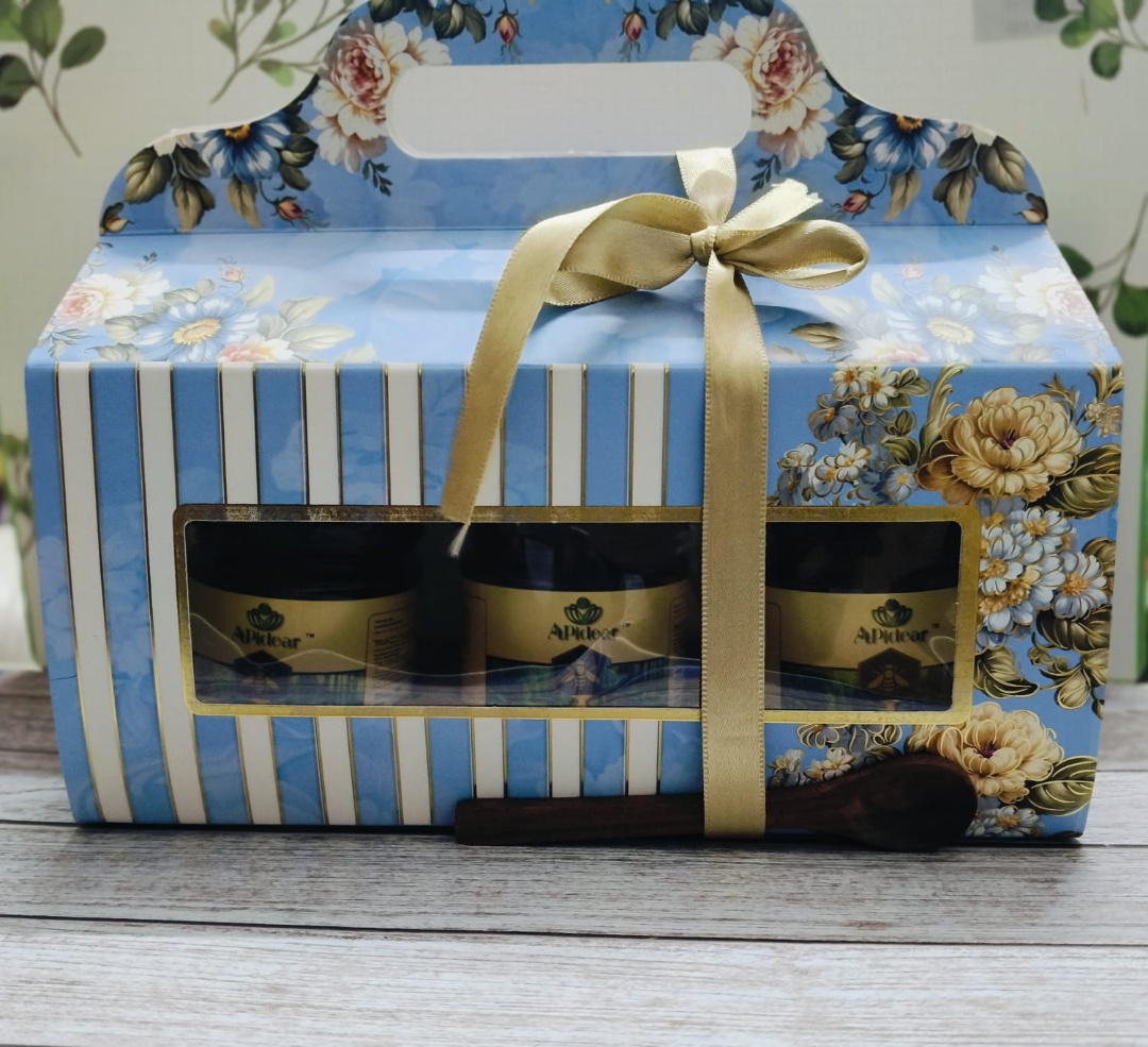 Gift Hamper. view 2