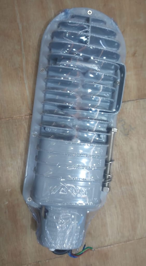 OREVA 45WATT LED STREET LIGHT ALUMINIUM BODY WATERPROOF 6500K (1 YEAR WARRANTY) view 2