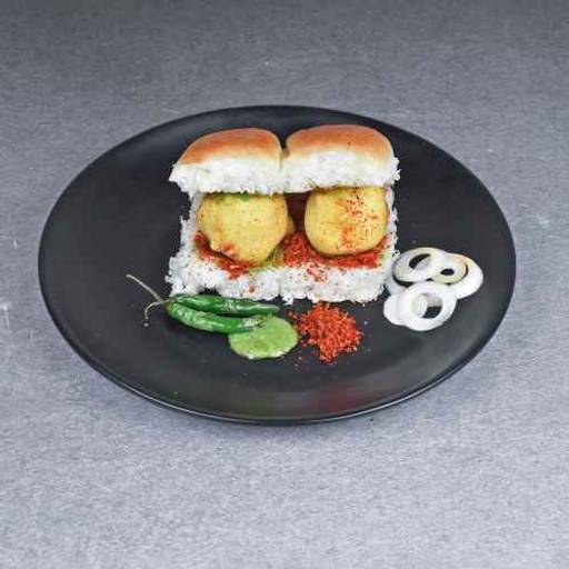 Vada pav- tandoori sauce