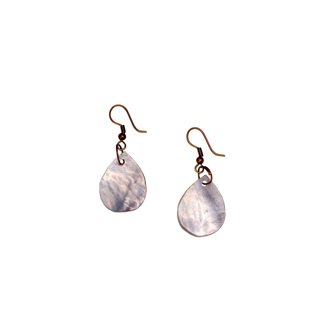 Mother of pearl basic drop earrings