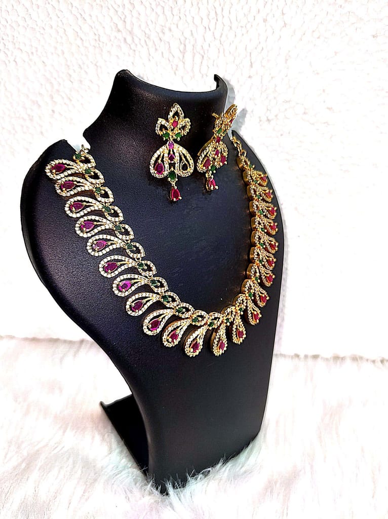 Stunning Gold-Plated Kundan and Pearl Necklace Set with Earrings view 2