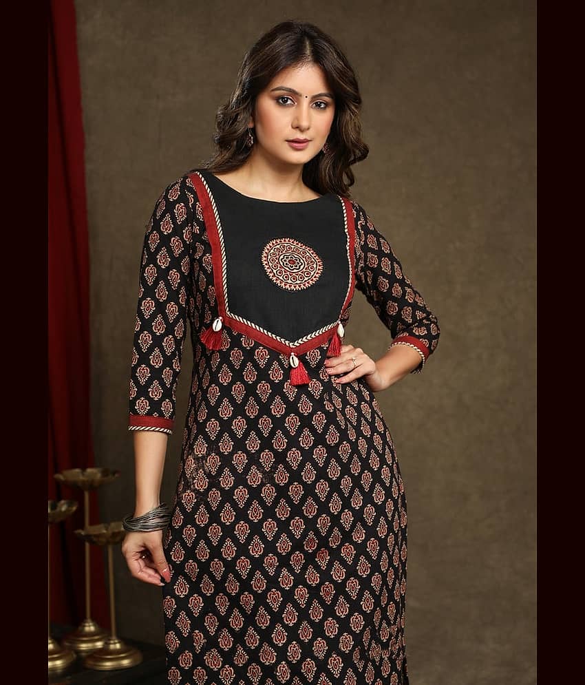 AMTHI 100% Cotton Printed Straight Women's Kurti - Black ( Pack of 1 ) view 2