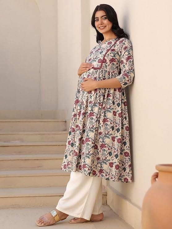 Casual Maternity Feeding Top – Comfortable Nursing Wear for Mothers view 2