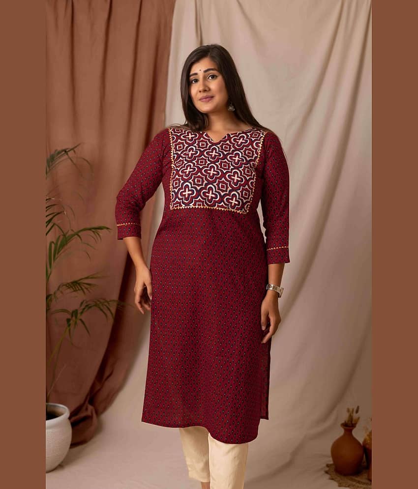 AMTHI Women Cotton Self Design A-line Kurti ( Maroon ) view 2