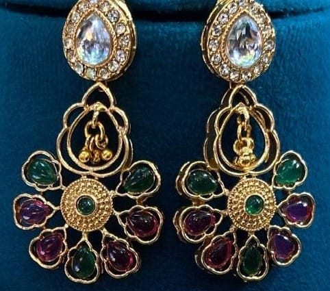 Exquisite Kundan and Meenakari Gold-Plated Choker Necklace Set with Earrings view 2