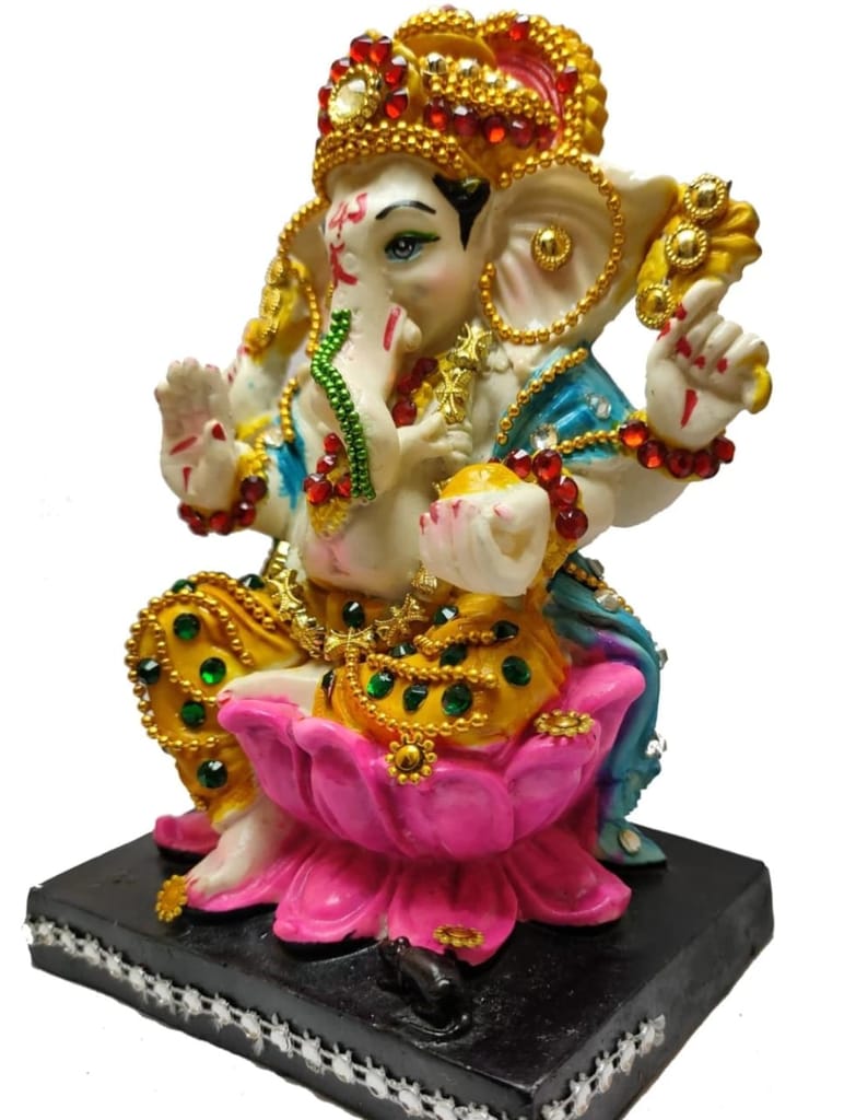 Here is a SEO optimized title for the product in the image:"Buy Lord Ganesha Idol view 2