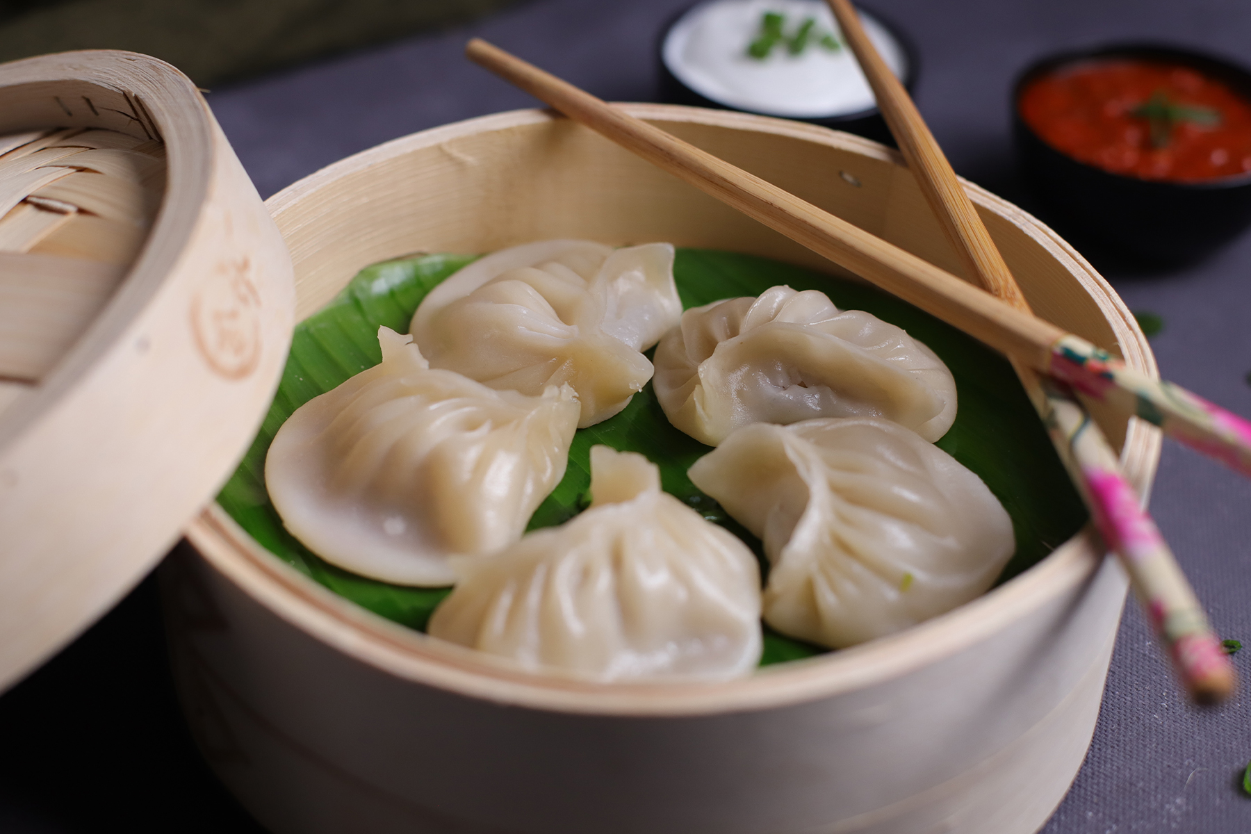 Cheese chicken steamed momos