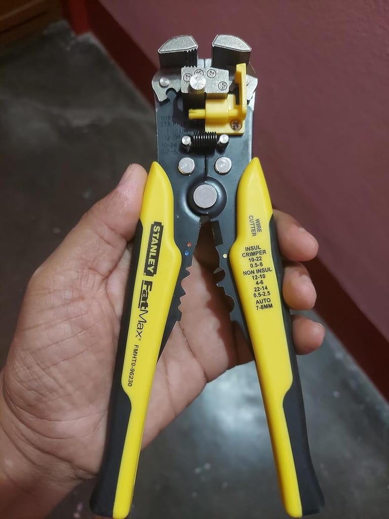 Stanley Wire Stripper Automatic Wire Stripper FMHT0-96230 view 2