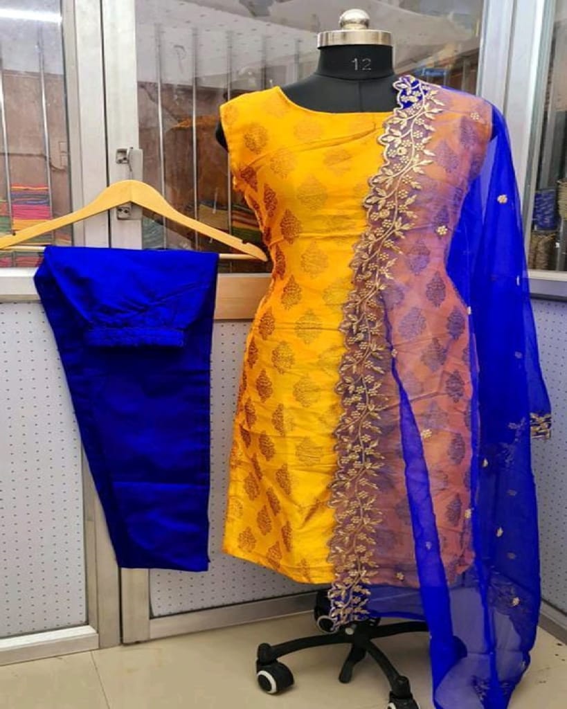 MyCOST Zari Weave Jacquard Festival wear Kurta Pant Dupatta Set, Sleeves attached
