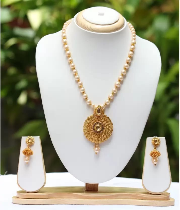 Swarajshop Alloy Gold-plated Gold Jewel Set (Pack of 1) view 2