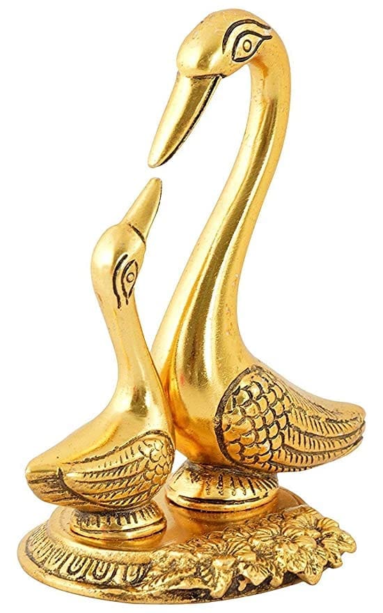 Metal Swan Set Statue Pair of Kissing Duck Decorative Showpiece Hans Ka Joda (Golden - 15x14x9 cm). view 2