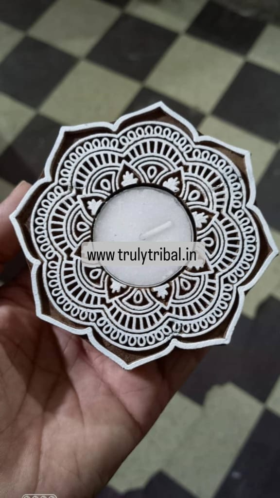 WOODEN HAND BLOCK TLIGHT view 2