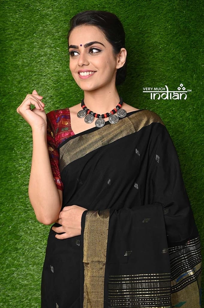 Exclusive Cotton Handloom Paithani - Black Colour with Designer 3 Parrots Pallu view 2