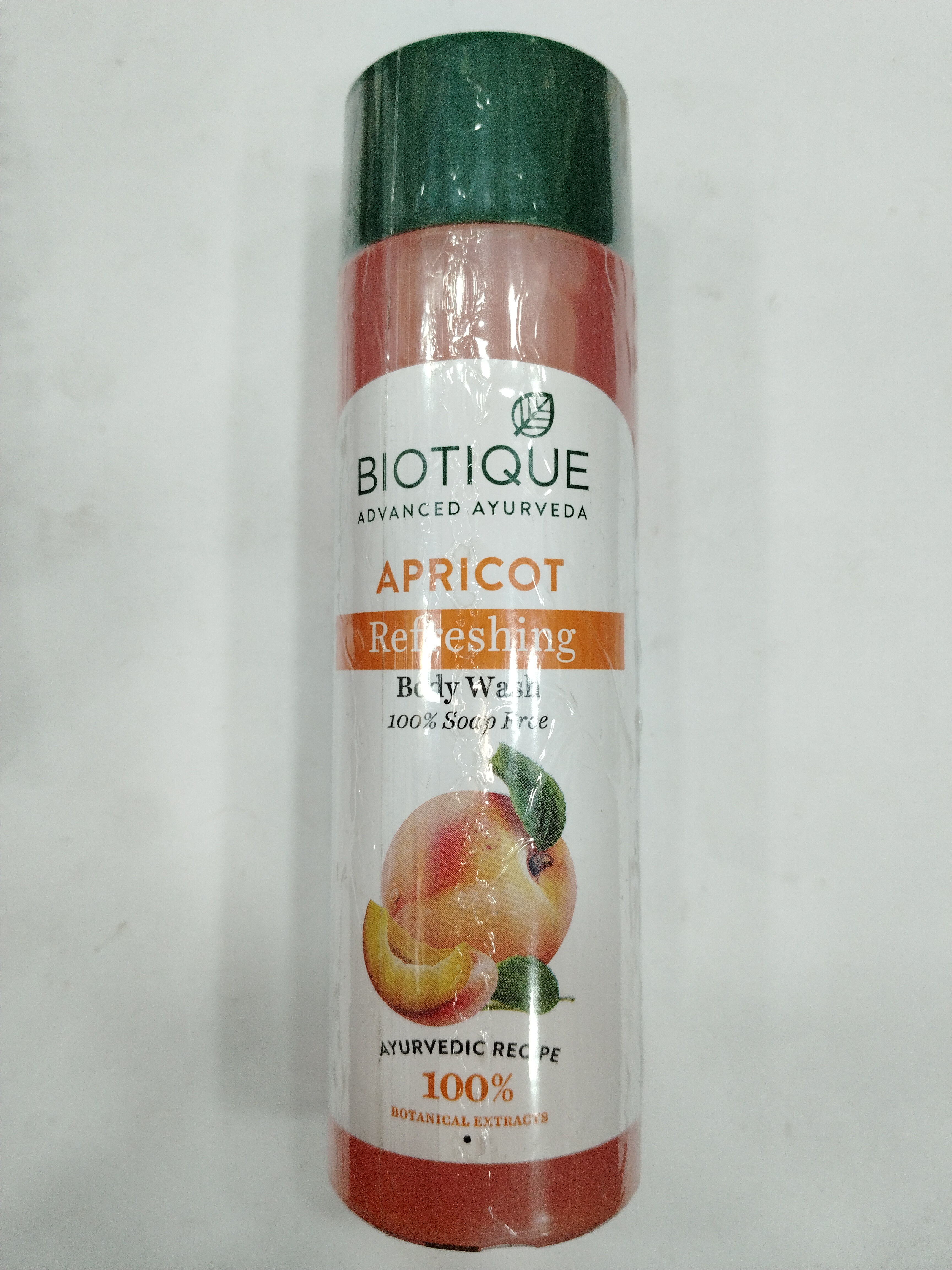Biotique Advanced ayurveda Apricot Refreshing Body wash