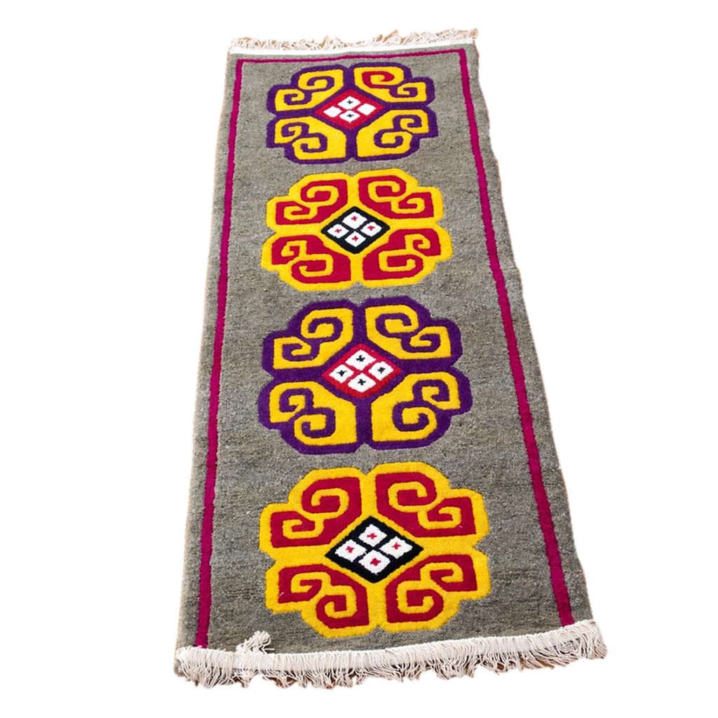 Pahadi Handmade Sheep Wool Carpet – Traditional Himalayan Design by Jai Maa Nanda.