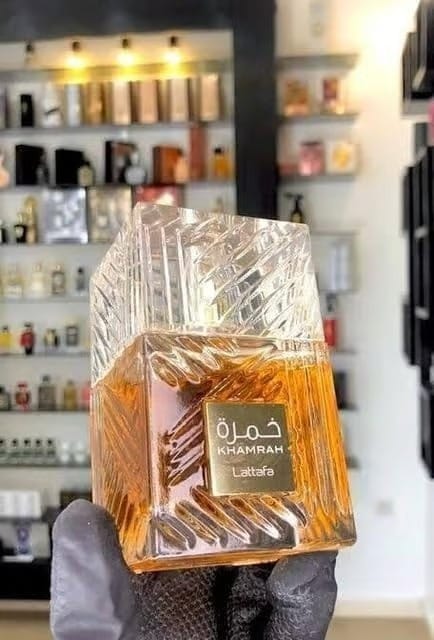 Lattafa Khamrah Eau De Parfum for Unisex 100ml – Warm, Spicy, and Woody Fragrance view 2