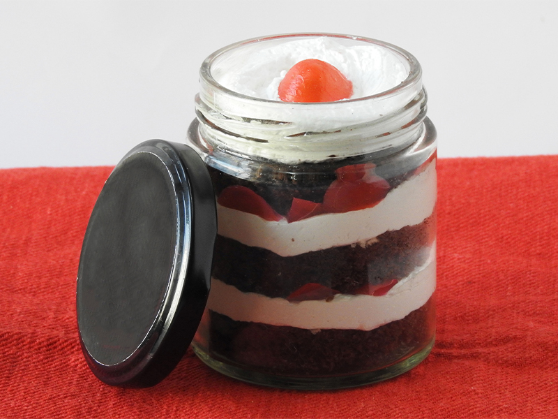 Black forest jar cake