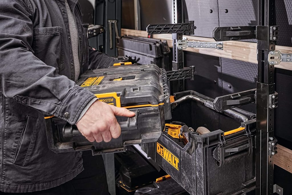 Dewalt System Storage Toughsystem 2.0 Ds166 Box DWST83293-1 view 2
