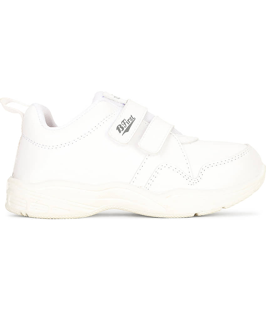 Bata - White Boy's School Shoes ( 1 Pair ) view 2