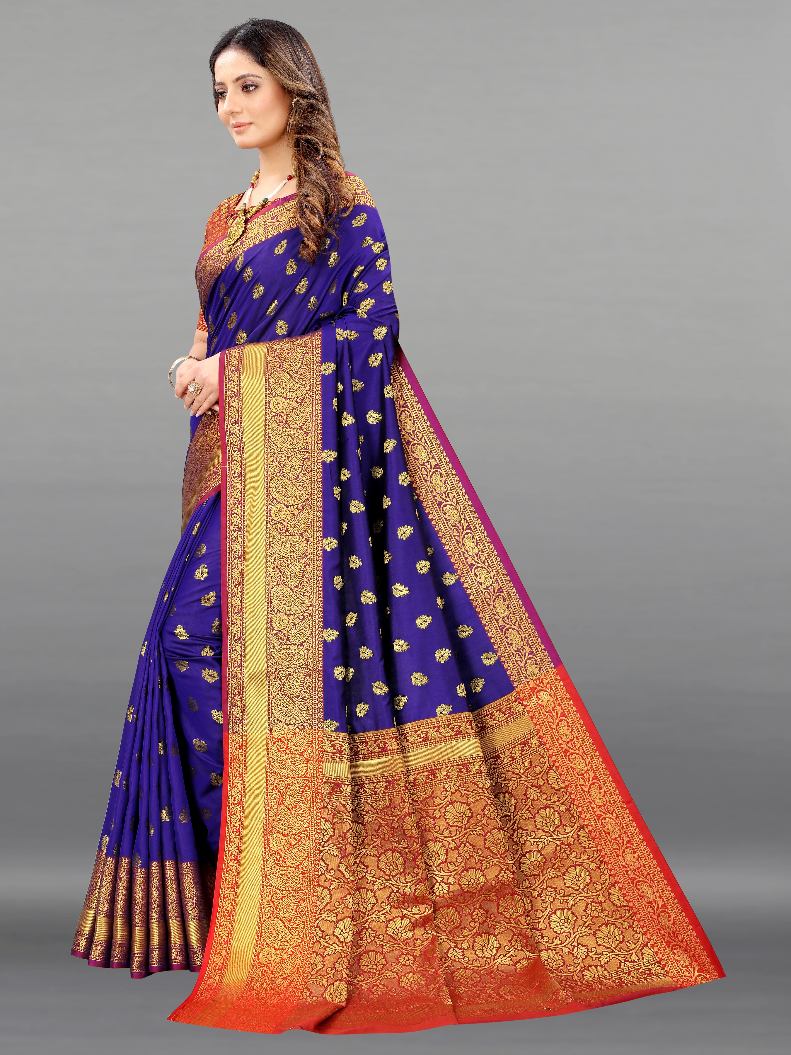 Yavira silk Women's Navy Handwoven Silk Blend Saree view 2