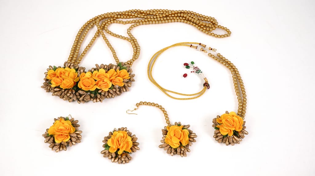 Haldi Jewellery Set view 2