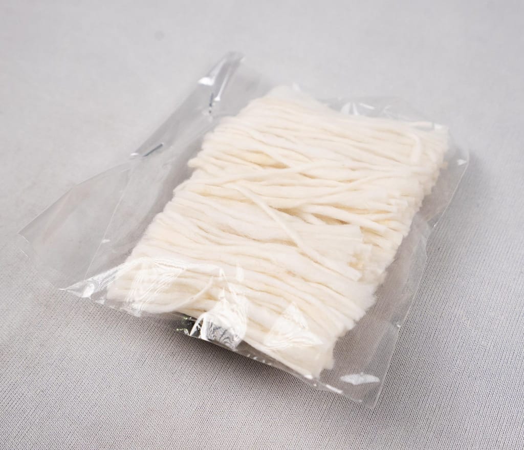 100% Organic Cotton Wicks for Oil Lamps - 100 Count view 2