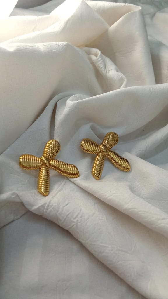 Coquette Earrings view 2