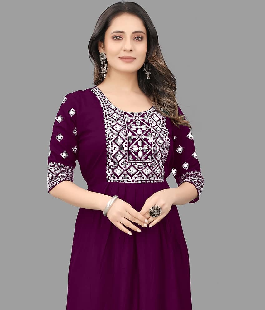 QPEEZ - Green Satin Women's Flared Kurti ( Pack of 1 ) view 2