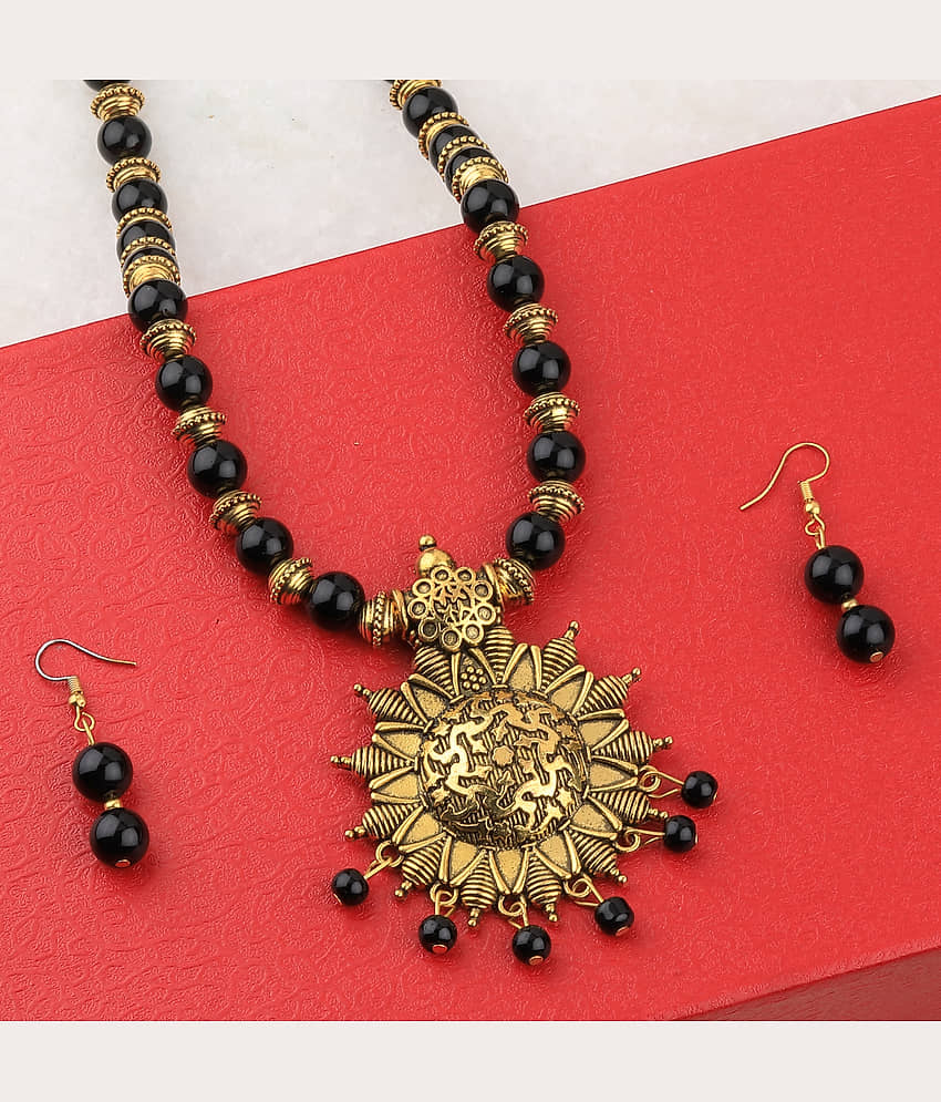 Silver Shine Alloy Golden Contemporary Contemporary/Fashion Antique Necklaces Set view 2