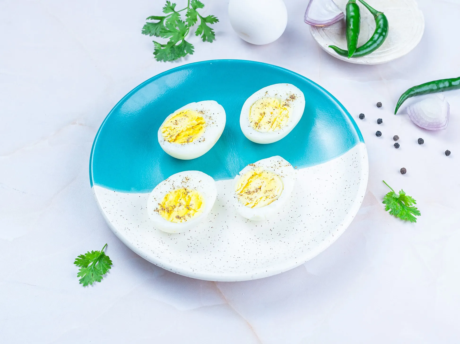 2 Boiled Eggs