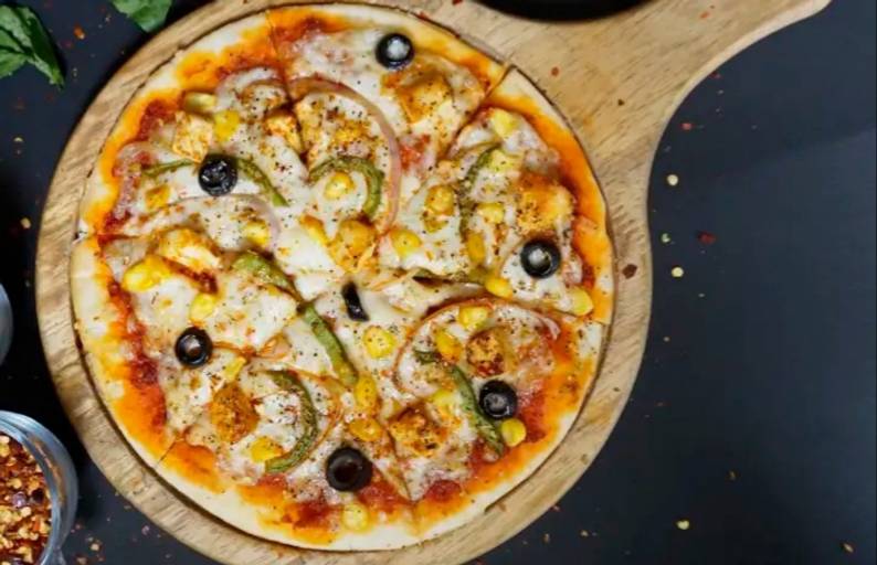8" B B Q Chicken Simply Rock Pizza