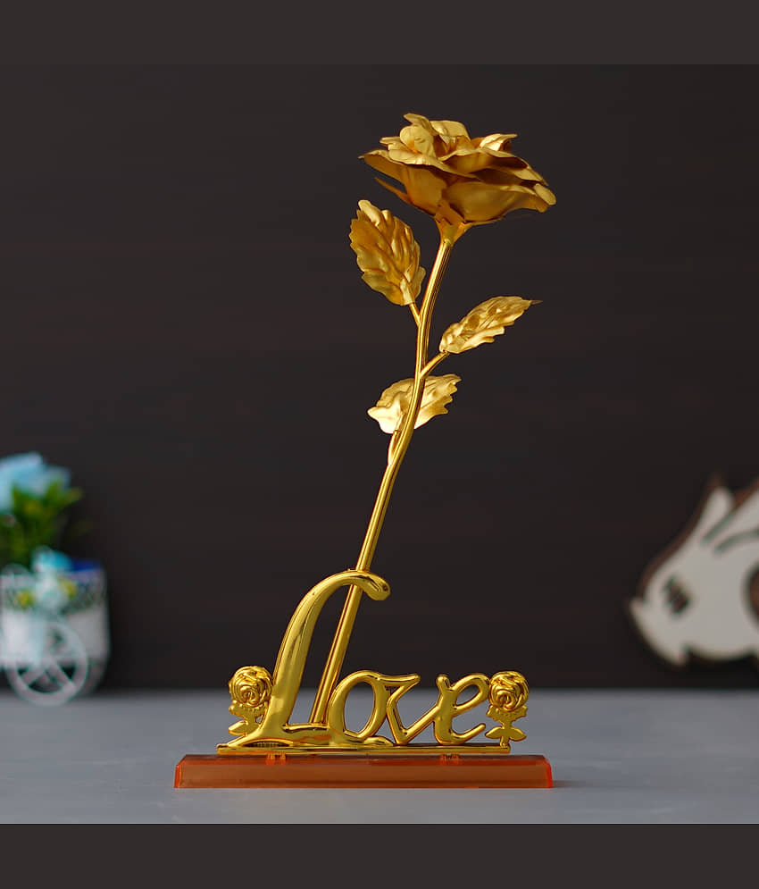 eCraftIndia Gold Plastic Valentine Hamper view 2