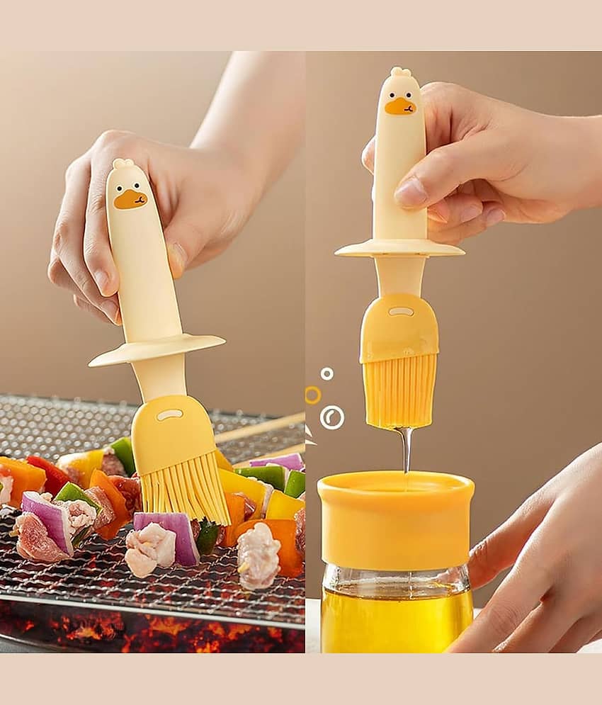 Silicone Brush and high Temperature Resistant Oil Bottle Integrated Barbecue Cooking Utensils Home&Kitchen view 2