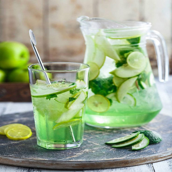 Green apple mojito
