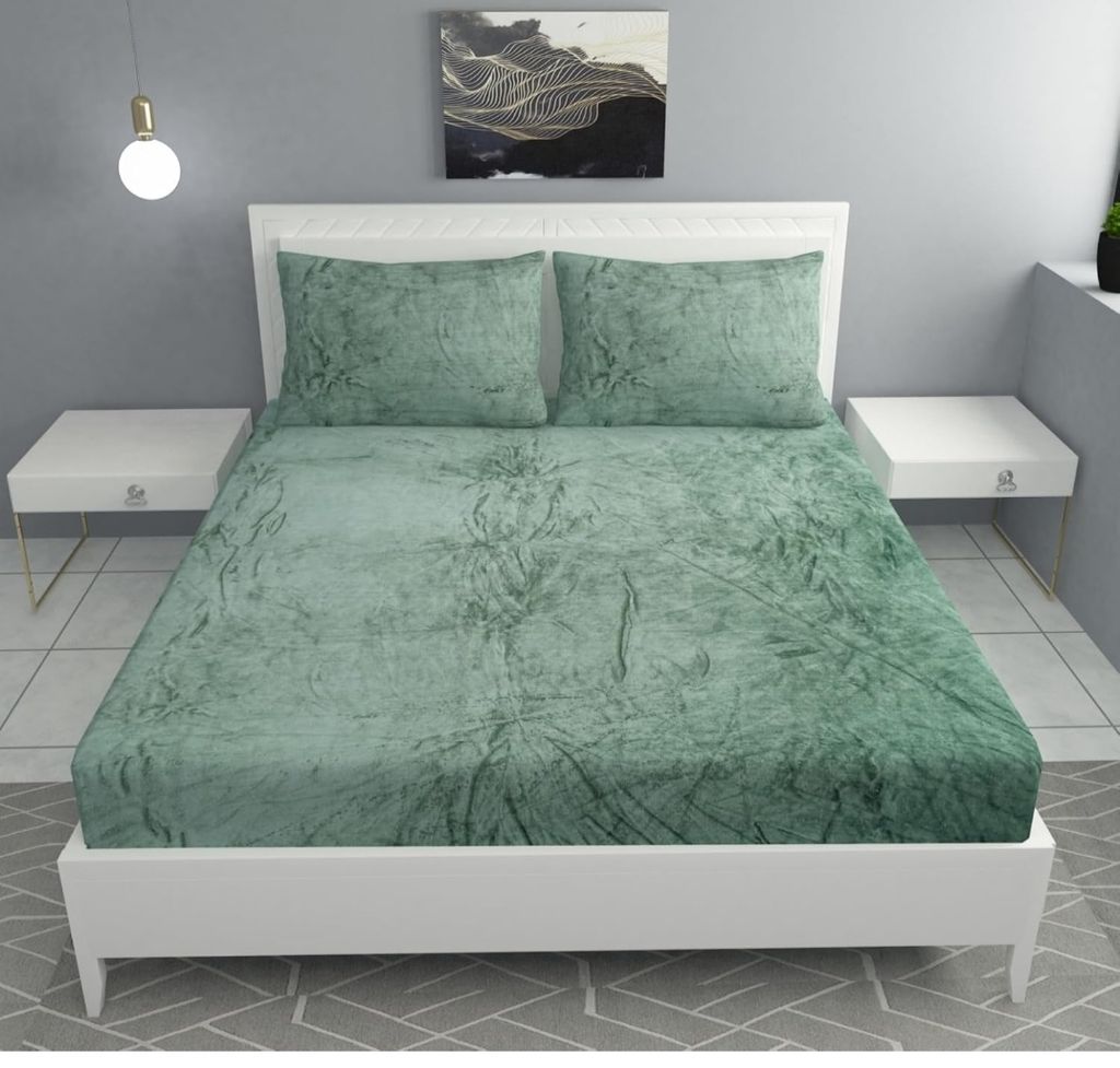 Soft and Warm Microfiber Green Bed Sheet Set