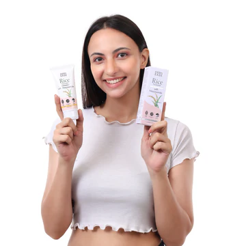 Dermease Rice Face Wash with Niacinamide for Bright Skin view 2