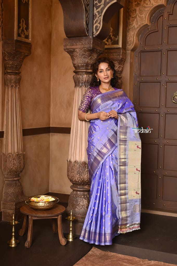 Parampara ~ Handloom Pure Silk Maharani Paithani with Majestic Maharani Pallu in Lavender view 2