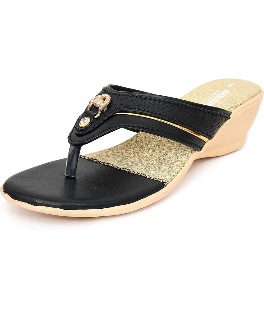 Racecourse - Black Women's Slip On Heels view 2