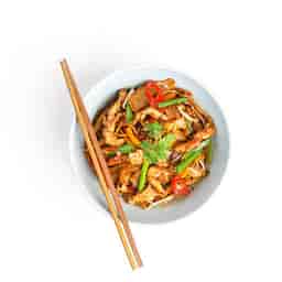 Ho Fan Chicken Noodles