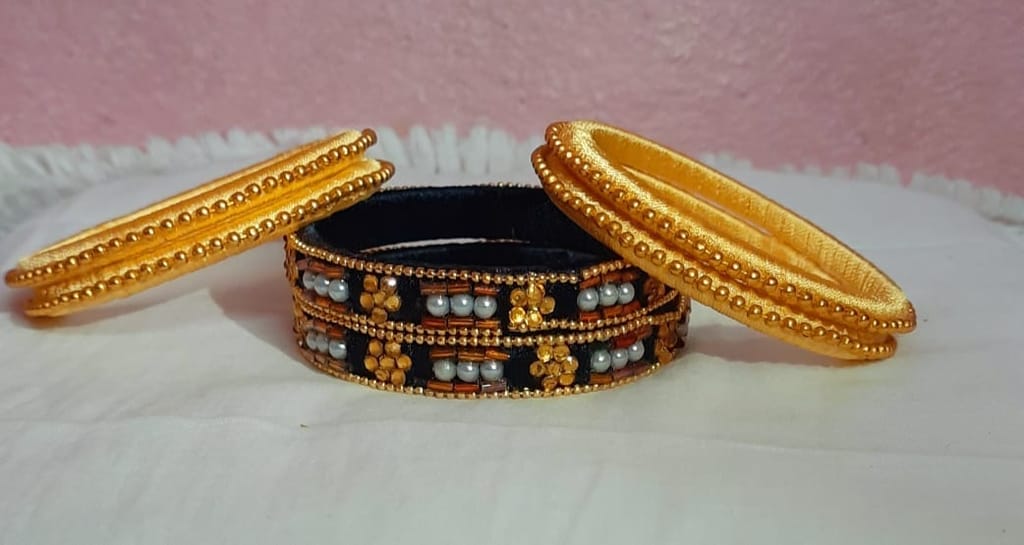 Thread Bangles Set of 4 with Pearl and Beads view 2