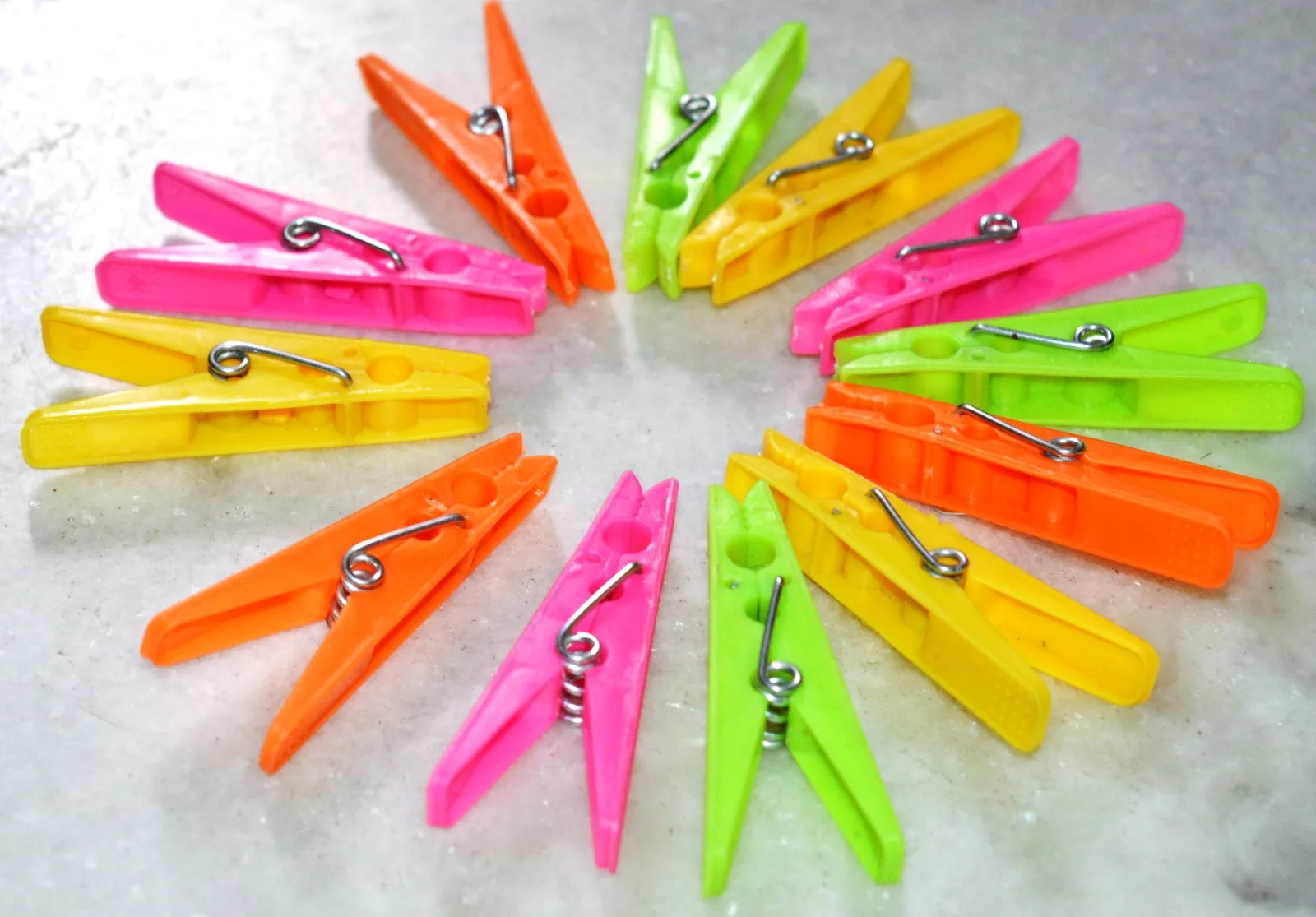 Cloth Peg/Clothes Clip/Cloth Drying Pins/Pegs for Hanger/Rods/Ropes/Drying Clothes view 2
