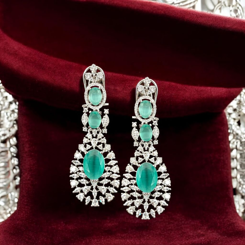 Stunning Emerald and Diamond Necklace Set By Dia Art Jewels view 2
