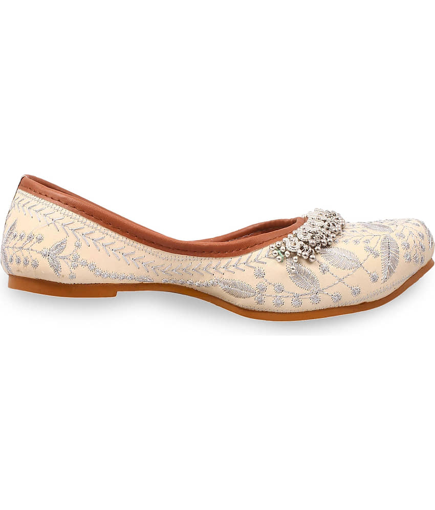 rajeraj Beige Women's Juttis view 2