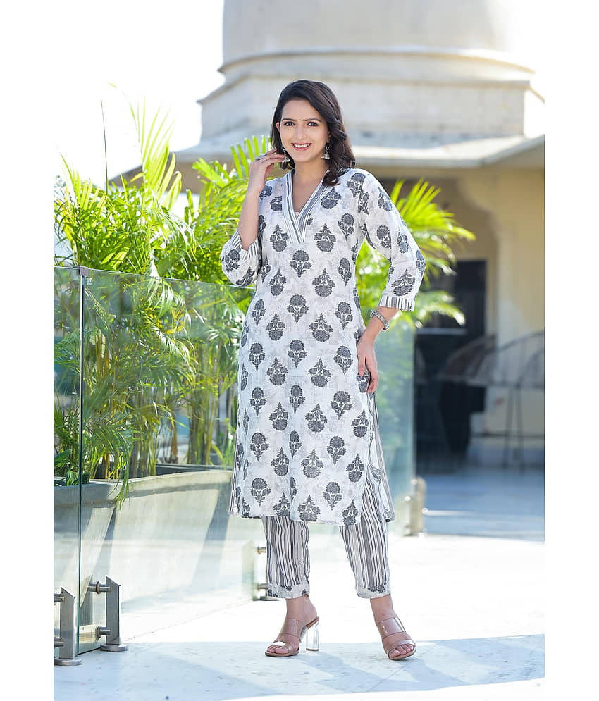 Juniper Cotton Blend Printed Kurti With Dhoti Pants Women's Stitched Salwar Suit - Grey ( Pack of 1 ) view 2