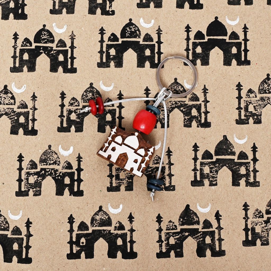 Hand Carved Wooden Keyring Taj Mahal view 2