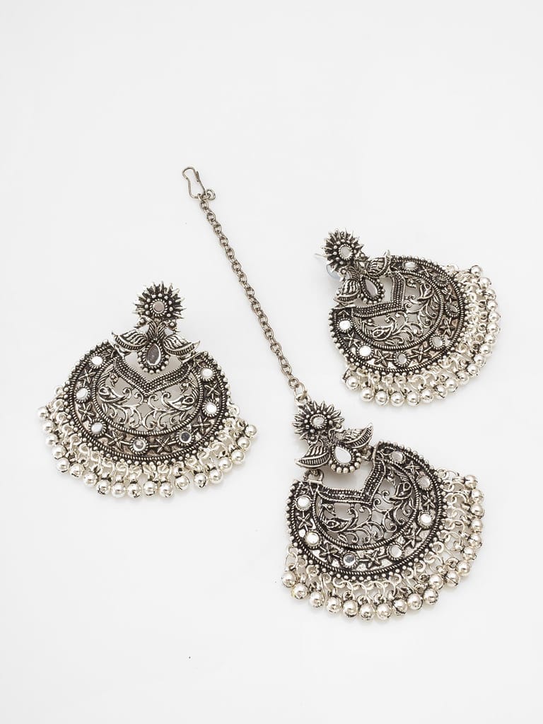 Morison Golden Opulence Necklace Set Luxury in Every Detail view 2