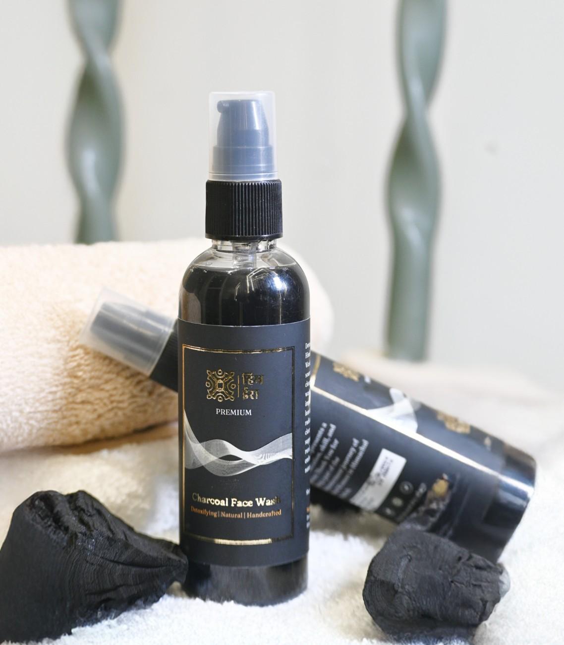 Charcoal Face Wash – Deep Cleansing & Detox