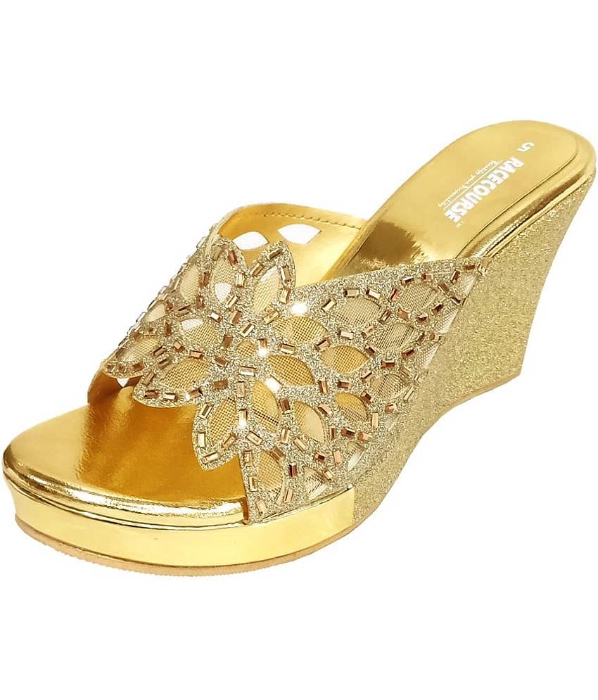 Racecourse - Gold Women's Slip On Heels view 2