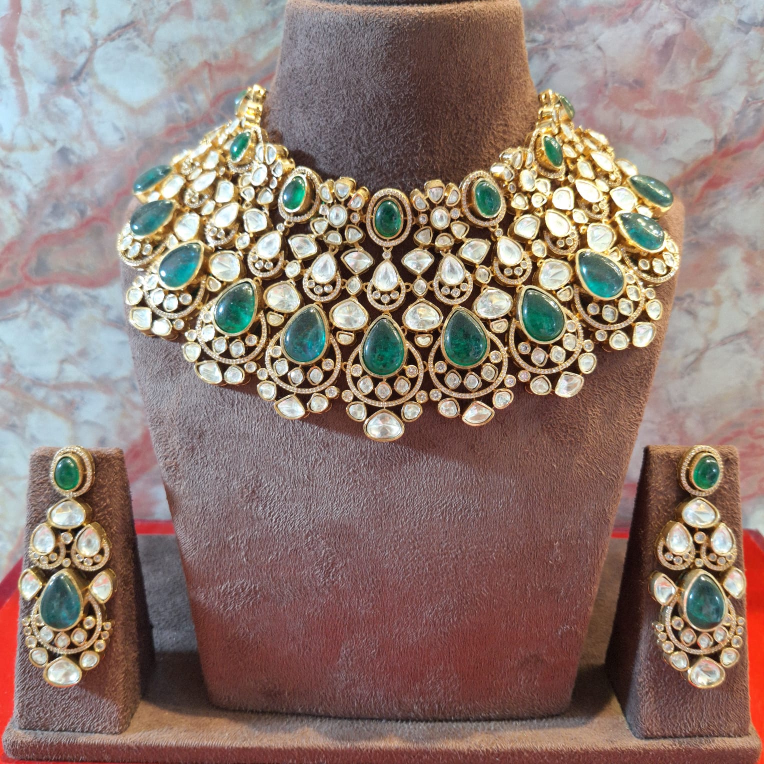 Emerald Elegance - The Royal Bride By Dia Art Jewels view 2